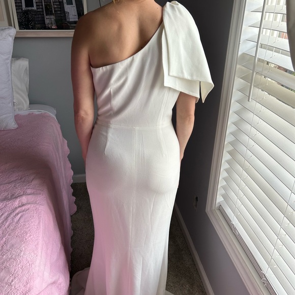 NWOT Dress the Population white Asymmetrical Sleeveless Bow Shoulder Maxi Dress - Picture 3 of 10